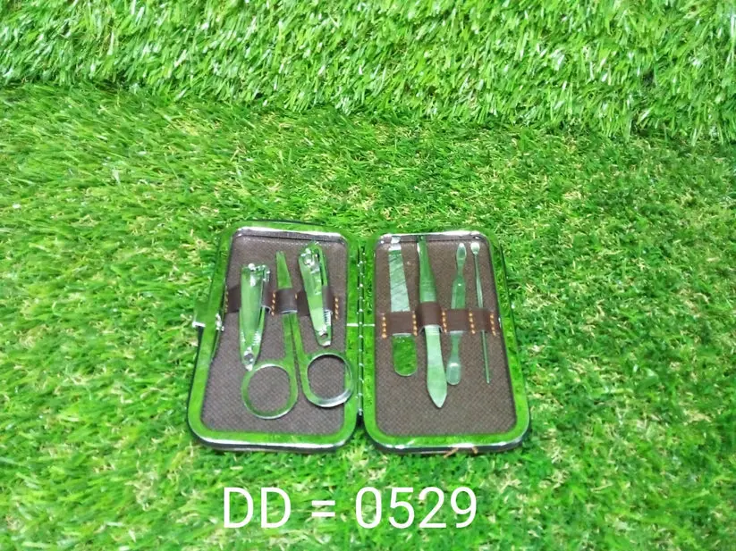 Manicure Pedicure Kit – 7-in-1 Nail Care Set 7.webp